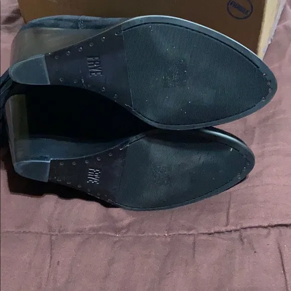 Frye Brand. EUC!
