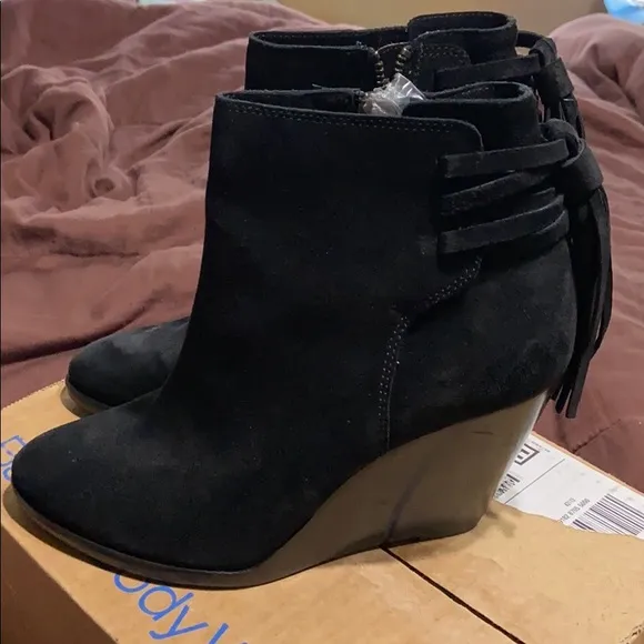 Frye Brand. EUC!