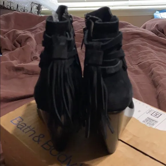 Frye Brand. EUC!