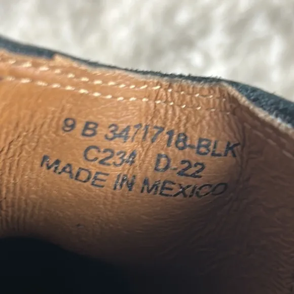 Frye Carly Black Leather Zipper Detail Chelsea Boots Size 9B