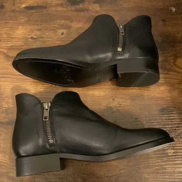 Frye Melissa Shootie ankle boots in black leather Size 5.5