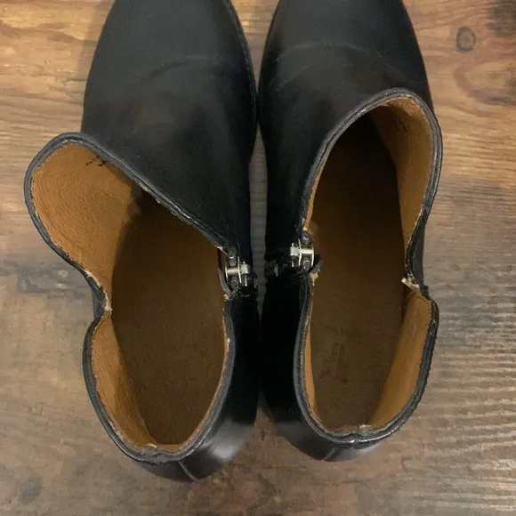 Frye Melissa Shootie ankle boots in black leather Size 5.5