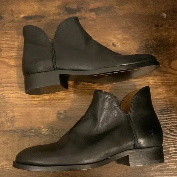 Frye Melissa Shootie ankle boots in black leather Size 5.5