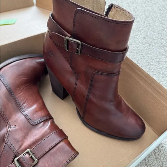 Frye Patty Riding Bootie boots, size 8.5, redwood leather, EXCELLENT condition!