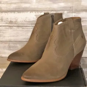 Frye Reina Side Zip Western Ankle Bootie in Ash Ombre Distressed Size 9.5M