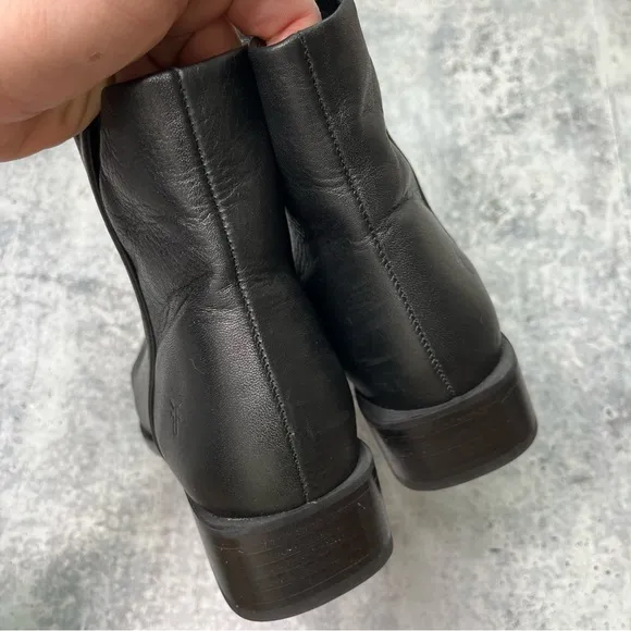 FRYE River Inside Zip Boots 8