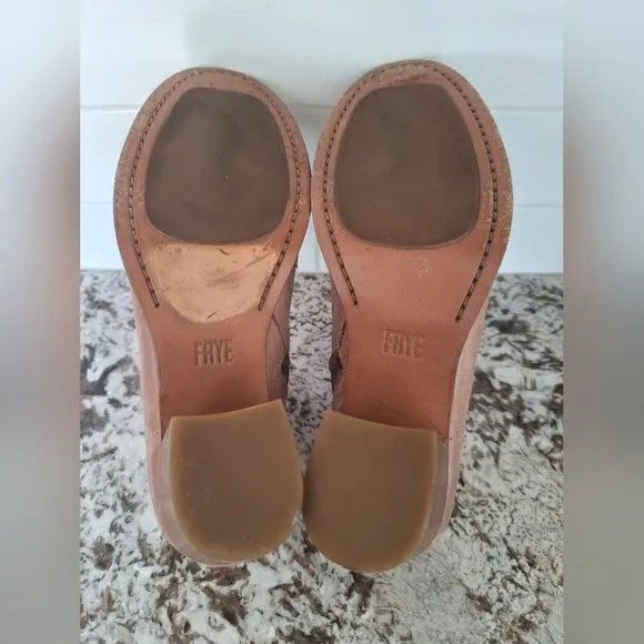 Frye Soft Leather Heel Ankle Boots Size 7.5