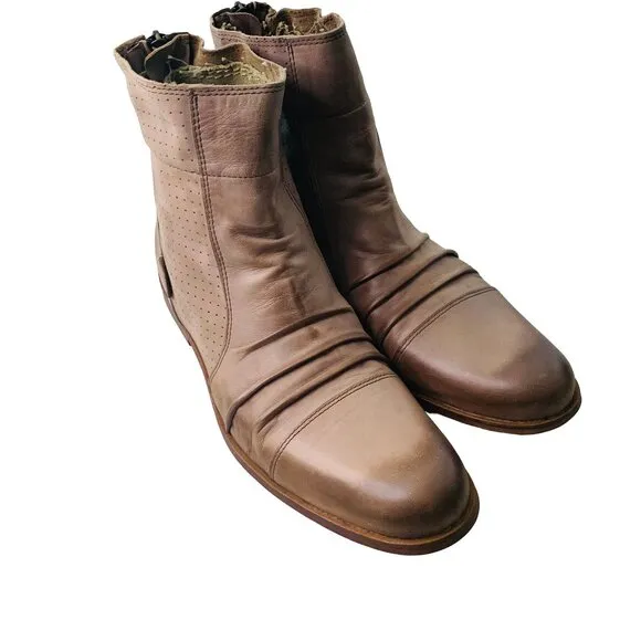 Frye Tan Shoes
