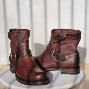 Frye Veronica Distressed Leather Brown Motorcycle Buckled Short Bootie Size 8B