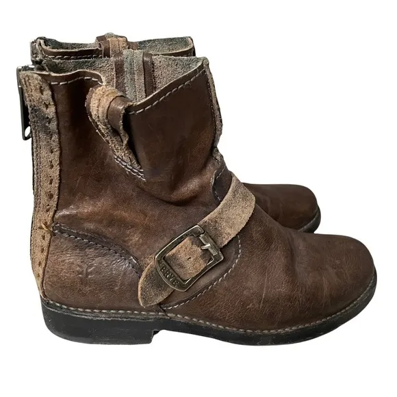 Frye Vicky Artisan Back Zip Brown Distressed Leather Ankle Boots Size 6.5