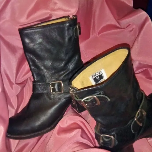 Frye Vicky Buckle Moto Ankle Boots /bootie…