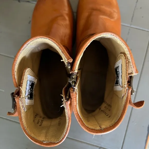 Frye Vicky Leather Booties Women’s Size 9