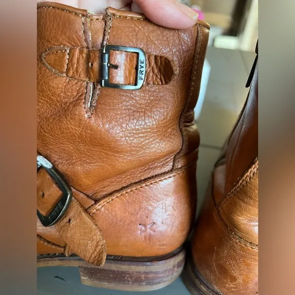 Frye Vicky Leather Booties Women’s Size 9