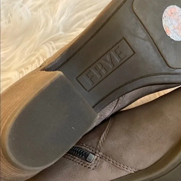 FRYE Women's Tan Ankle Boots