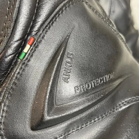 Gaerne G-FLOW Motorcycle Touring Boots Black Leather Waterproof Zip Mens 11 US