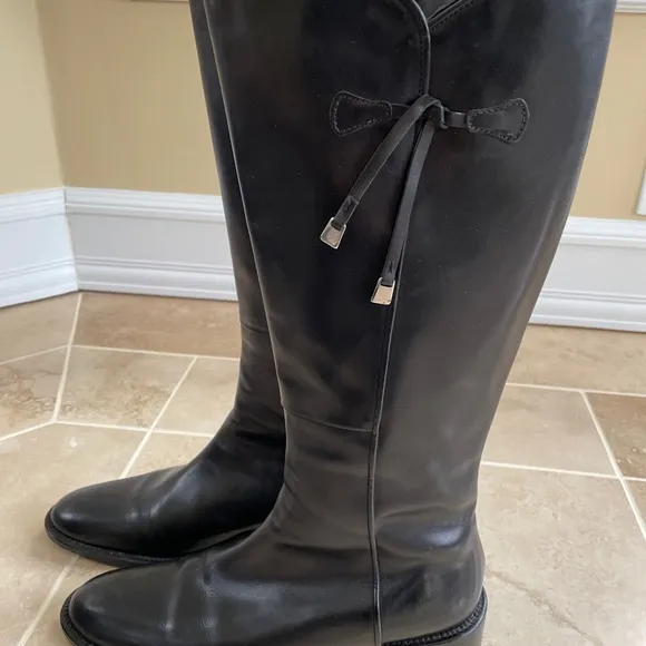 Gaia D’Este boots 40 tall High zipper EUC STACKED LOW rubber HEEL leather Italy