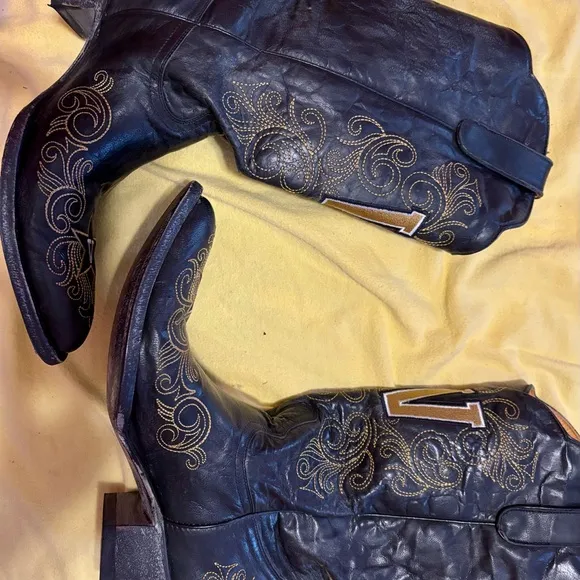 Gameday Elegant Black leather and Gold embroidery Vanderbilt Cowboy Boots 11
