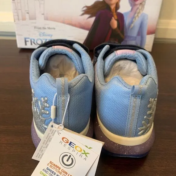 Geox Disney space club light up super comfortable sneaker size 3,5