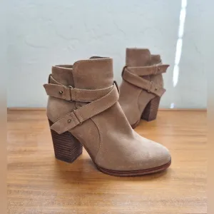 Gianni Bini suede ankle boots camel tan taupe block heel zipped western NWOT