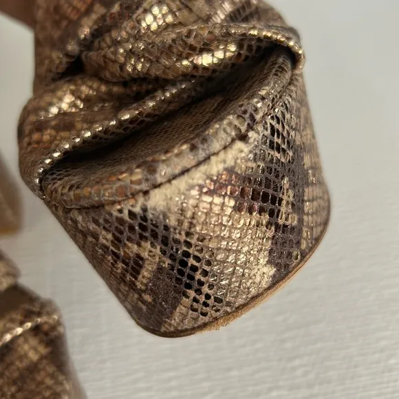 GIANVITO ROSSIZandra - Suede sandals with python print