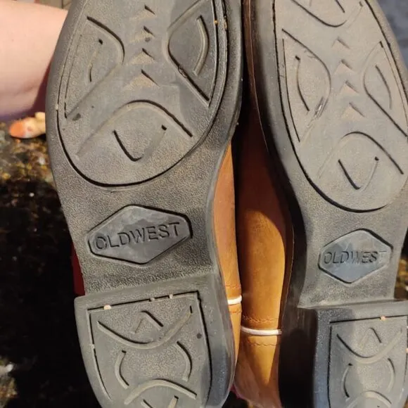 Girls Cowgirl Boots, Size 10