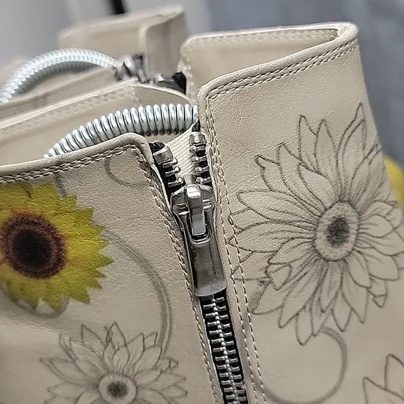 Goby Women's Casual Boots Multi - Yellow Daisy Ankle Boot - Women&quot;s 40
