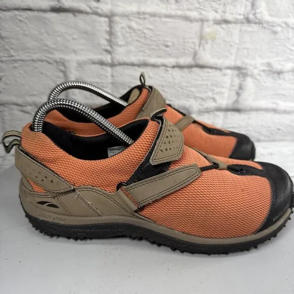 GoLite Baretech Tara Lite Hiking Shoes Women’s Size 7 Shoes Orange