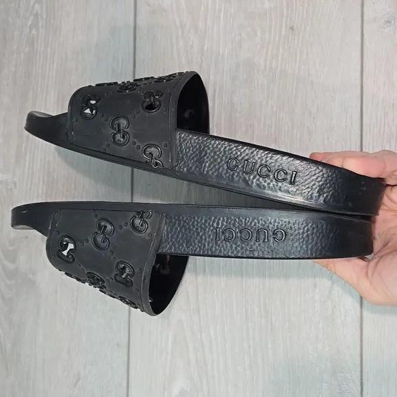 Gucci Women Pursuit Black Slide Sandals Iconic Logo Slide Shoes Sz 8