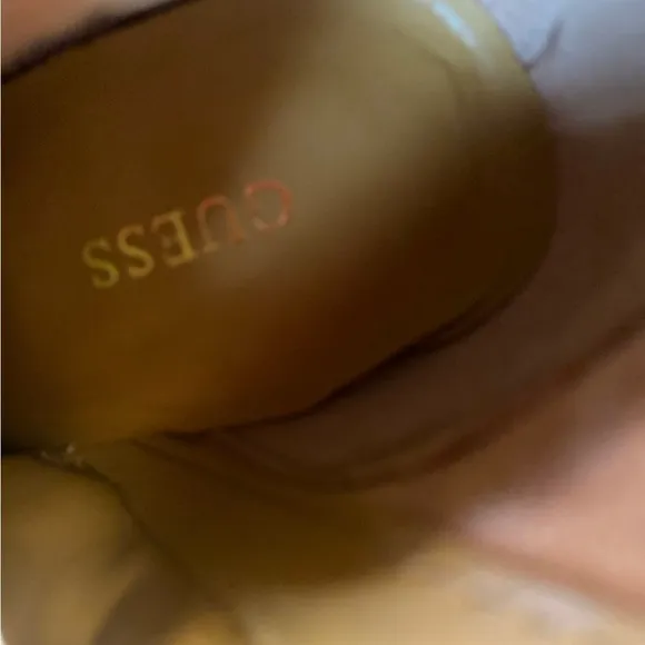 Guess boots size 5.5