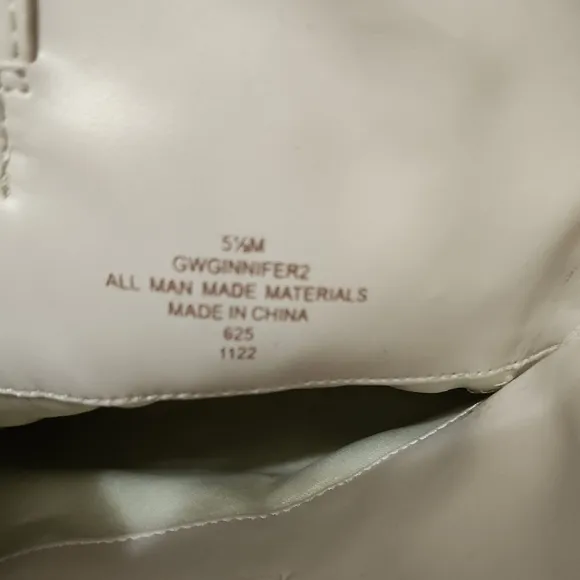 Guess White Heeled Boots with Decorative Stitching