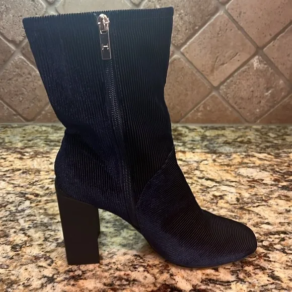 H by Halston Kandi Blue Corduroy Ankle Boots Size 6 NEW
