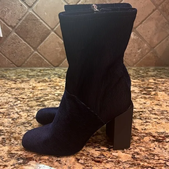 H by Halston Kandi Blue Corduroy Ankle Boots Size 6 NEW