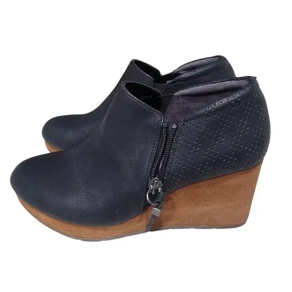 [H446] Dr. Scholl's Black Leather Wedge Ankle Boots, Size