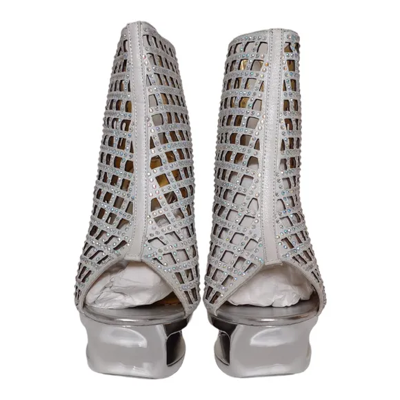 HADARI White Platform Ankle Boots Stiletto Bedazzle Bridal Clubbing Heels Size 9