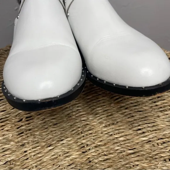 HALOGEN Hailey White Leather Studded Ankle Boots Size 7