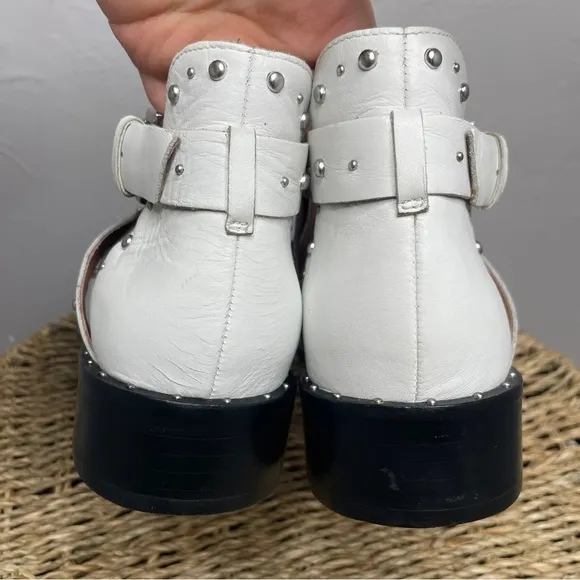 HALOGEN Hailey White Leather Studded Ankle Boots Size 7