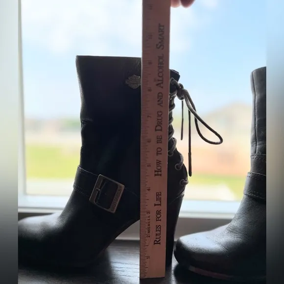 HARLEY DAVIDSON LADIES SIZE 6 LEATHER BOOTS GORGEOUS BROWNIE BROWN GENTLY USED