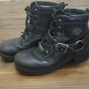 Harley-Davidson Tegan Black Leather Ankle Boots Size 6