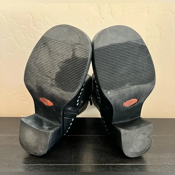 Harley Davidson Women's Studded Leather Motorcycle Boots Size 5 (US) #84227