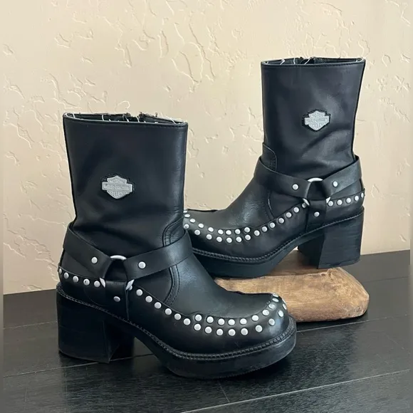 Harley Davidson Women's Studded Leather Motorcycle Boots Size 5 (US) #84227