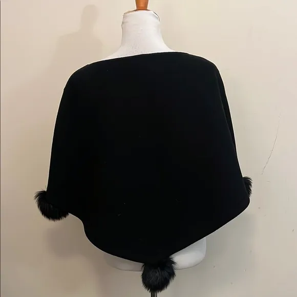 Henri Bendel NWT Black Poncho Shawl with Furry Pom Pom Trim One Size