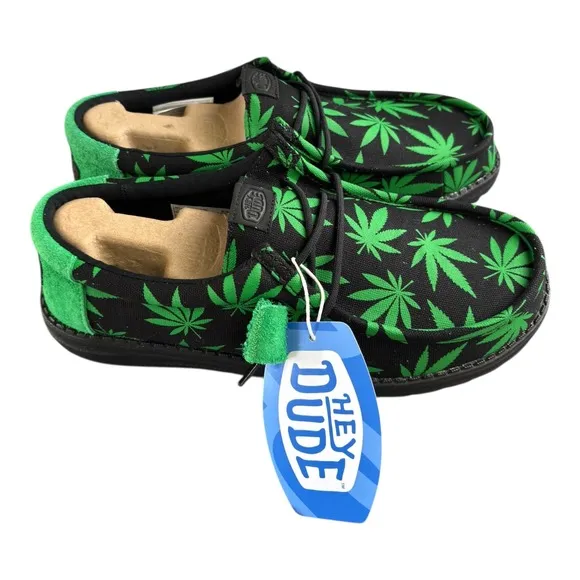 Hey Dude Wally Leaf Print Shoes Sz 10 M Black Green Casual 420 Style Streetwear
