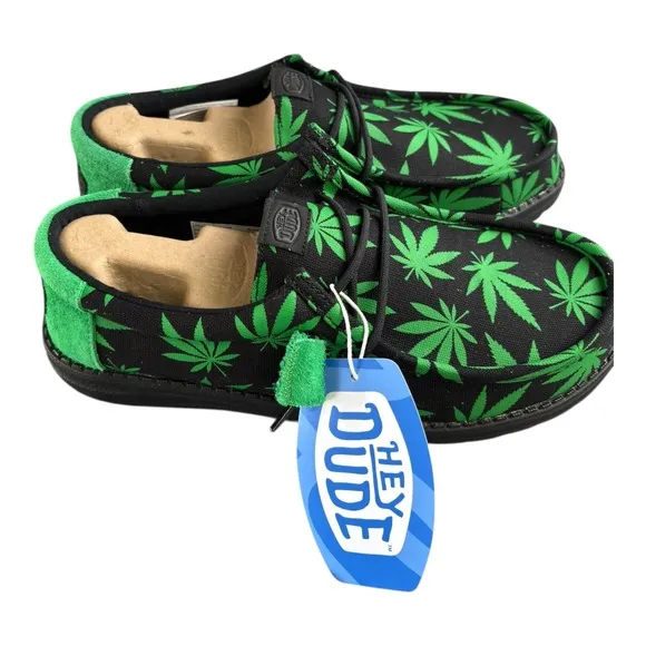 Hey Dude Wally Leaf Print Shoes Sz 10 M Black Green Casual 420 Style Streetwear