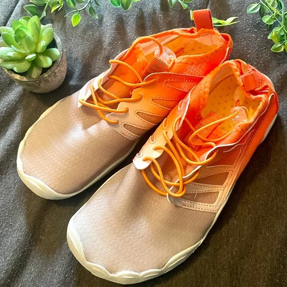 HIKE Healthy Footwear Soooo Comfortable!!!