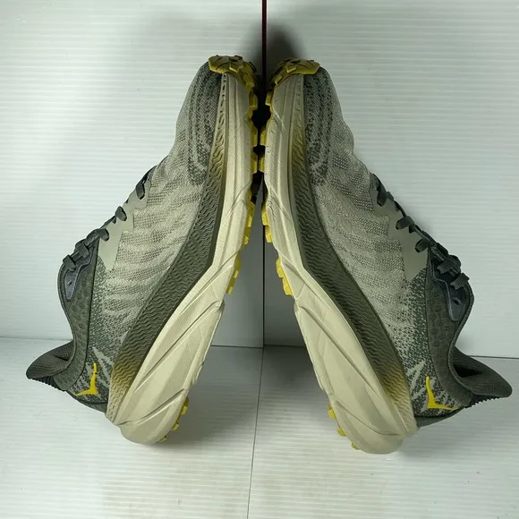 Hoka Challenger ATR 7