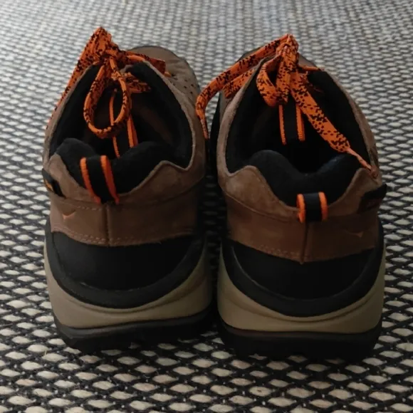 HOKA ONE ONE Men's TOR SUMMIT WP Brown Burnt Orange US 8.5