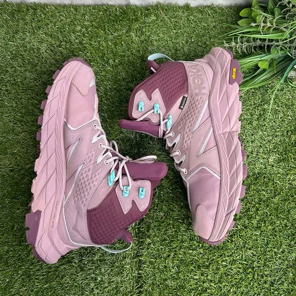 HOKA ONE ONE women Anacapa Mid GORE-TEX Hiking Shoes 10BElderberry/Grape wine
