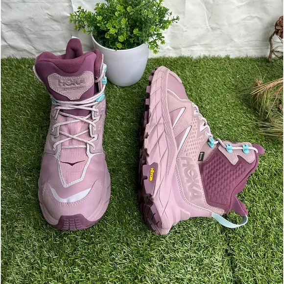 HOKA ONE ONE women Anacapa Mid GORE-TEX Hiking Shoes 10BElderberry/Grape wine