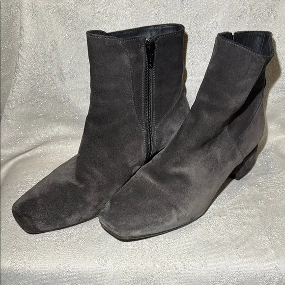 Homers Artisan sz 38.5 Elegant Gray Women's Ankle Boots