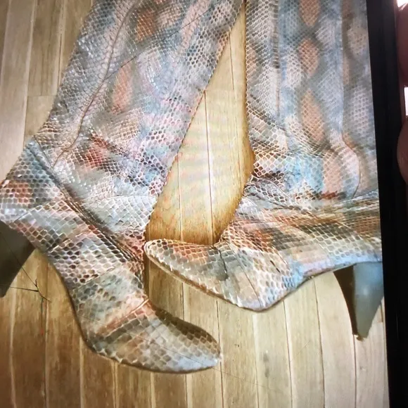 HP 🌸🩷🌸🩷Vintage snakeskin boots